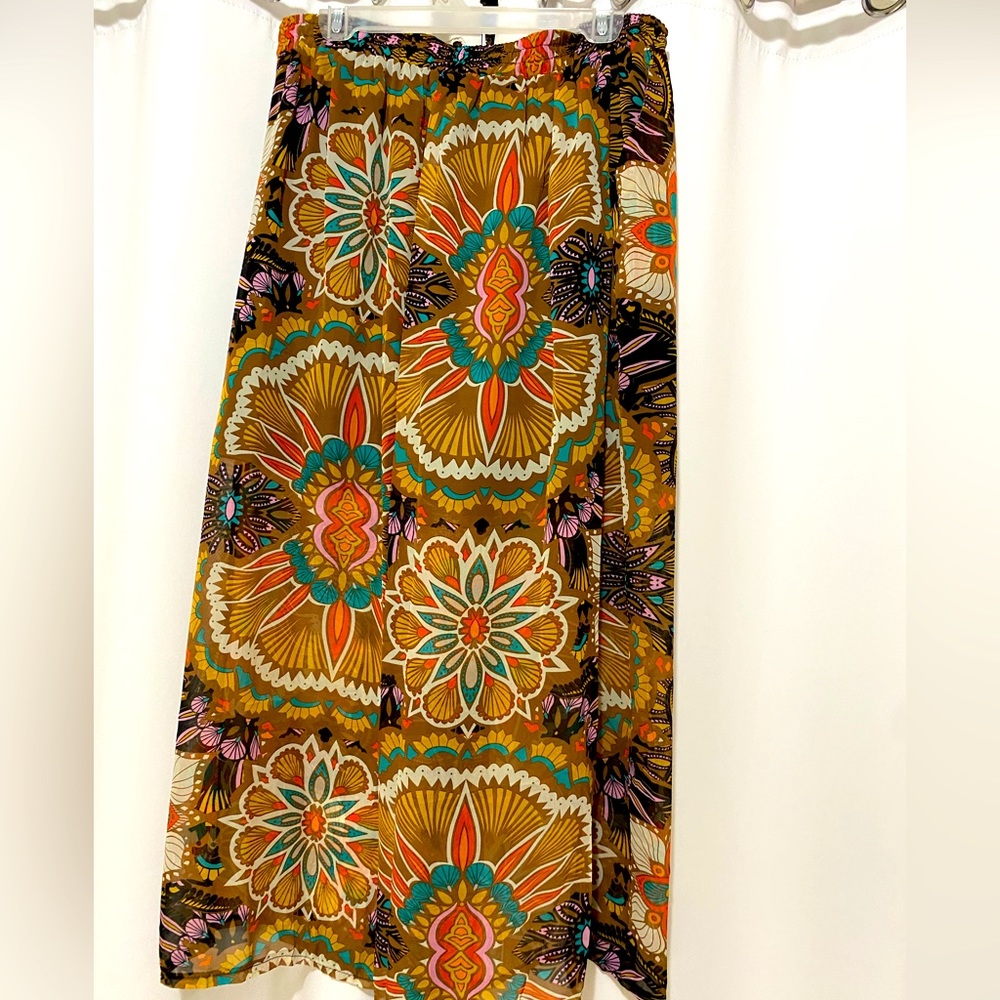Sheer flowy patterned pants
